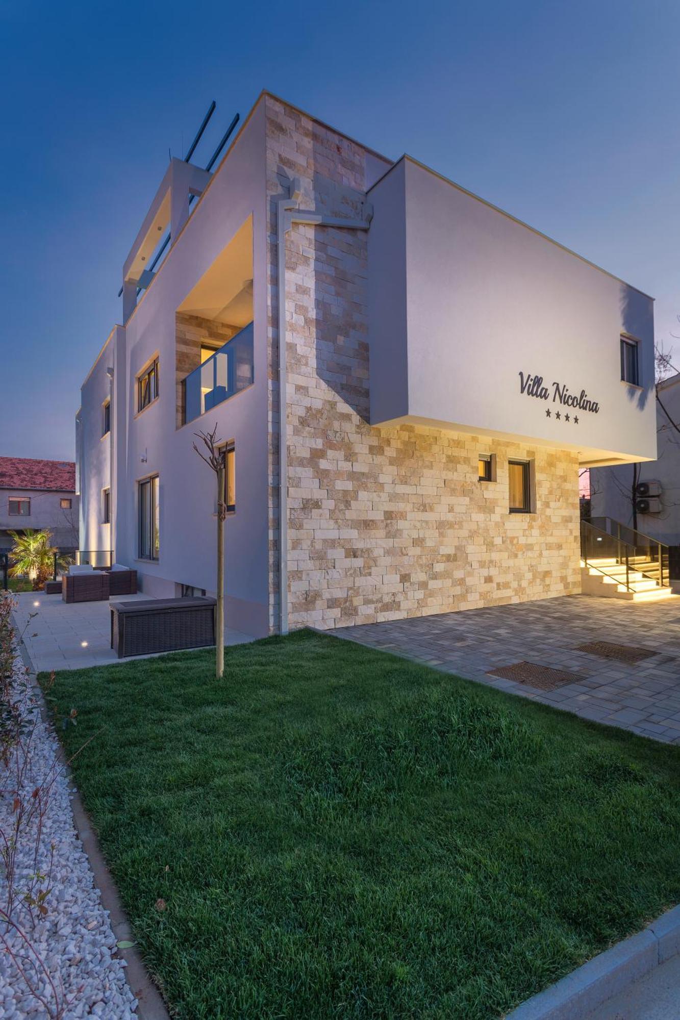 Villa Nicolina Kastela Ngoại thất bức ảnh